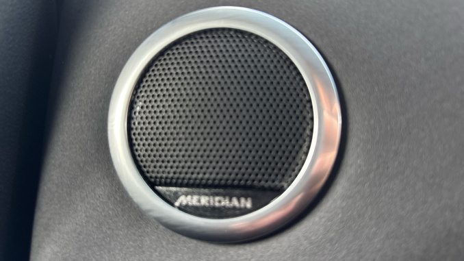 Land Rover Discovery Sport 2.0 D200 Metropolitan 5dr Auto [5 Seat] Diesel Station Wagon - Image 23